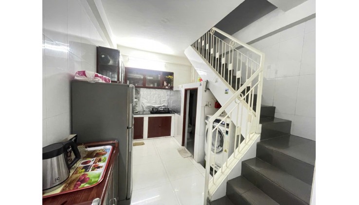 Ngộp Lạc Long Quân - Quận 11 - HXH thông - 40m2 - 3 tầng
